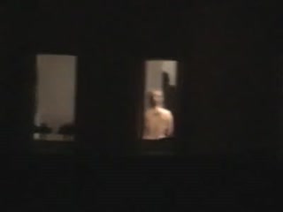 Смотреть порно видео, где девушка показывает пизду в окно своего соседа по квартире